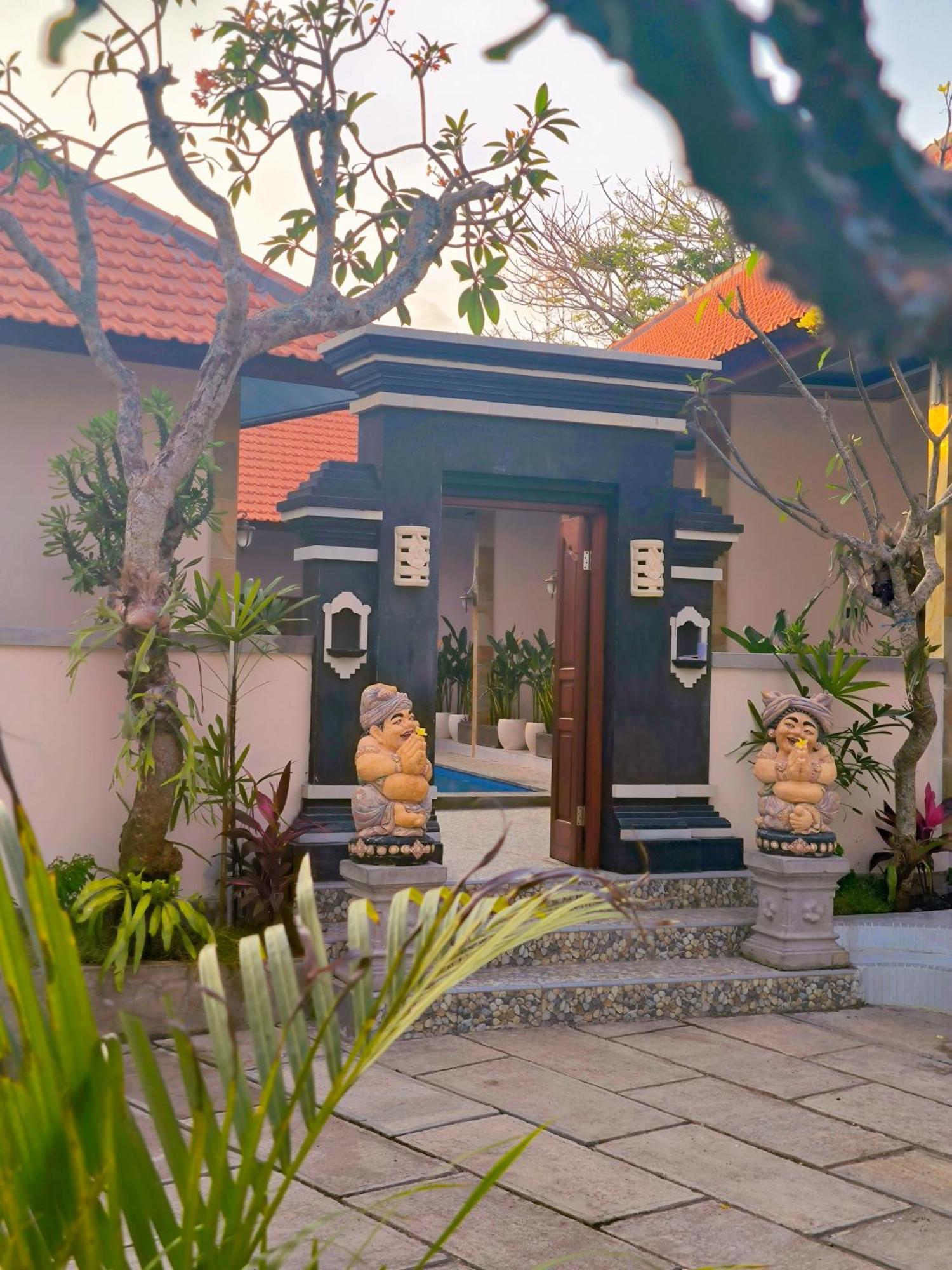 Surya Pandawa Homestay Ungasan Esterno foto