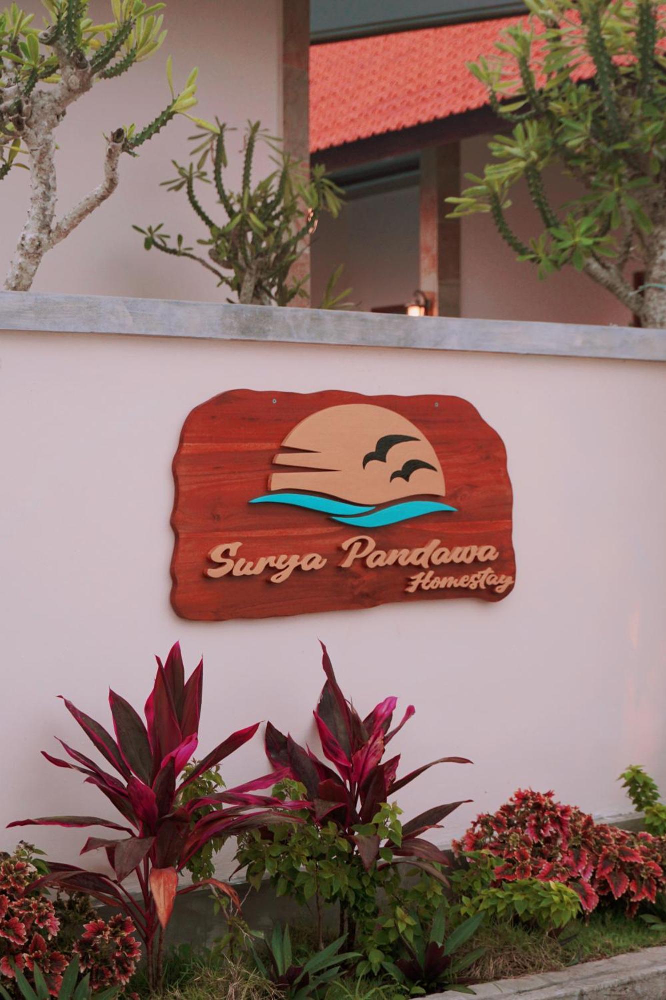 Surya Pandawa Homestay Ungasan Esterno foto