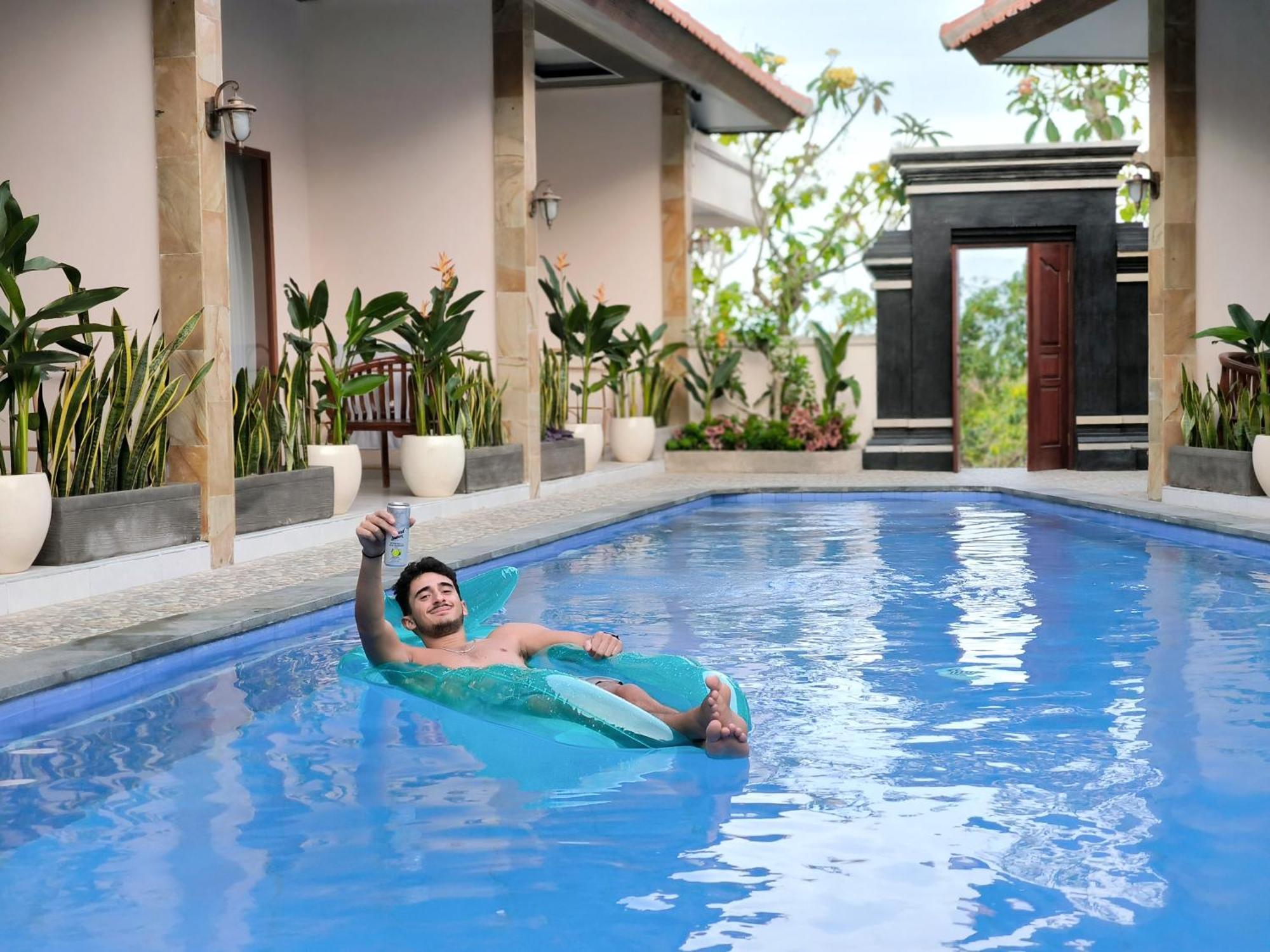 Surya Pandawa Homestay Ungasan Esterno foto